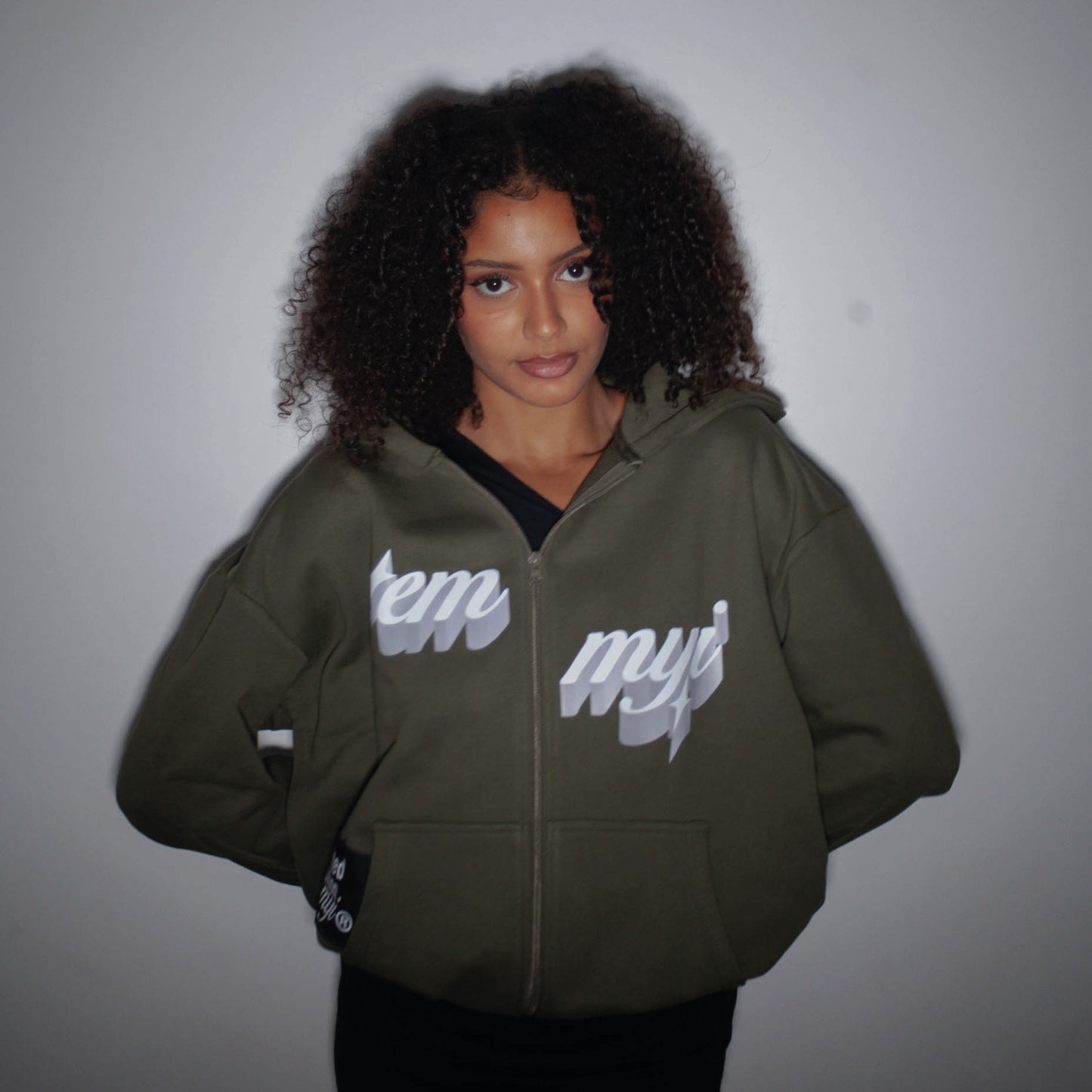 "OLIVE" ZIP HOODIE