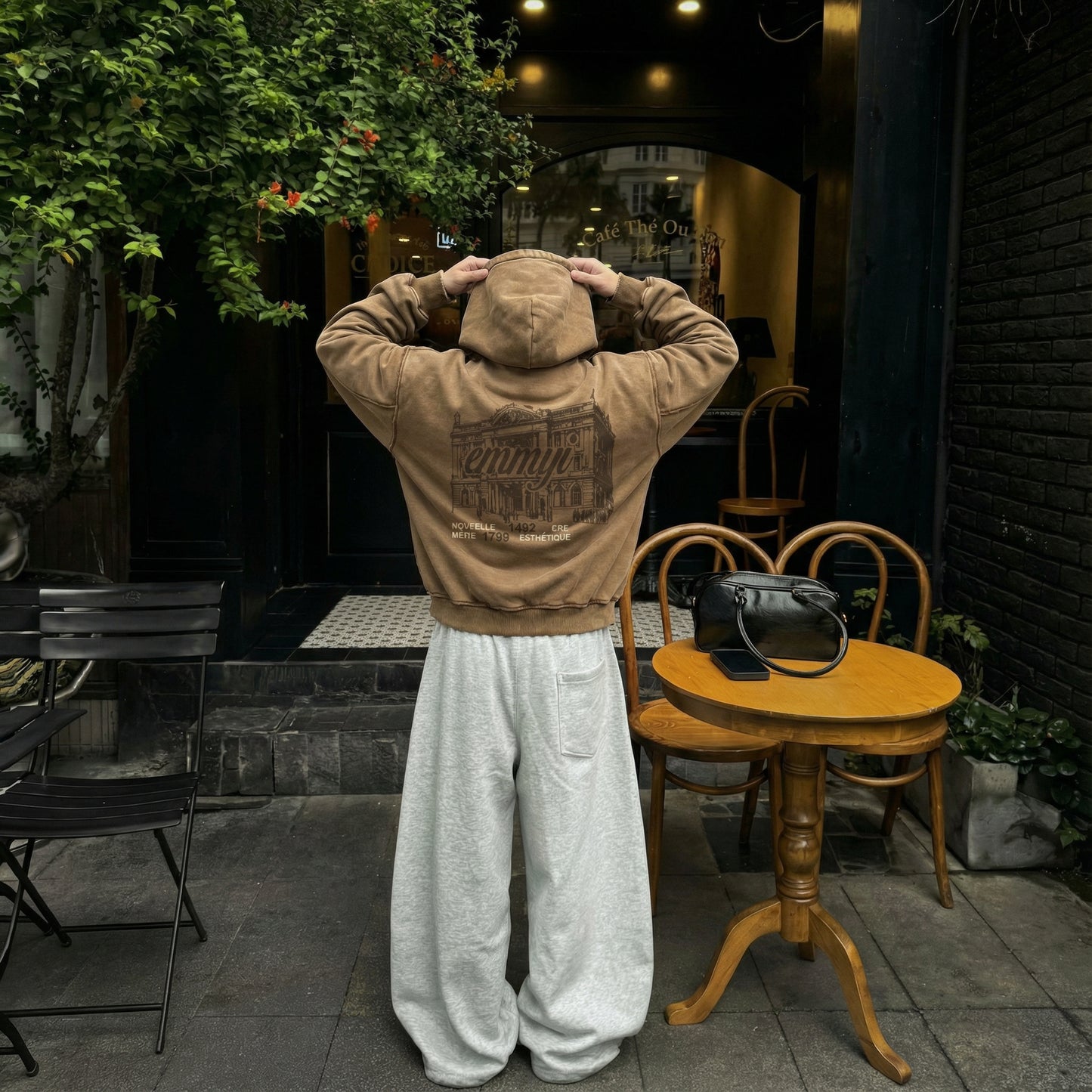 CHAQUETA ZIP "LE GRAND HÔTEL"