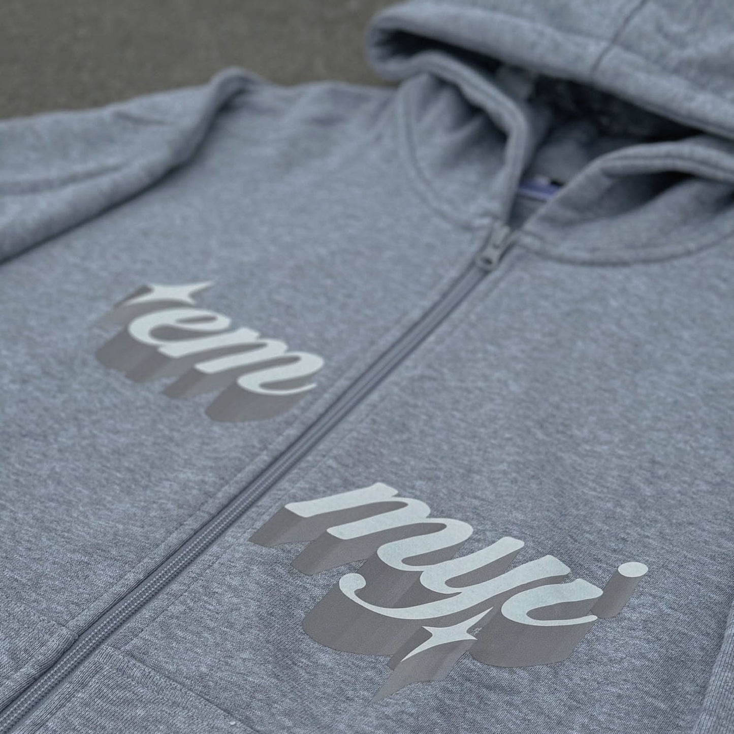 "GRIGIO" ZIP HOODIE